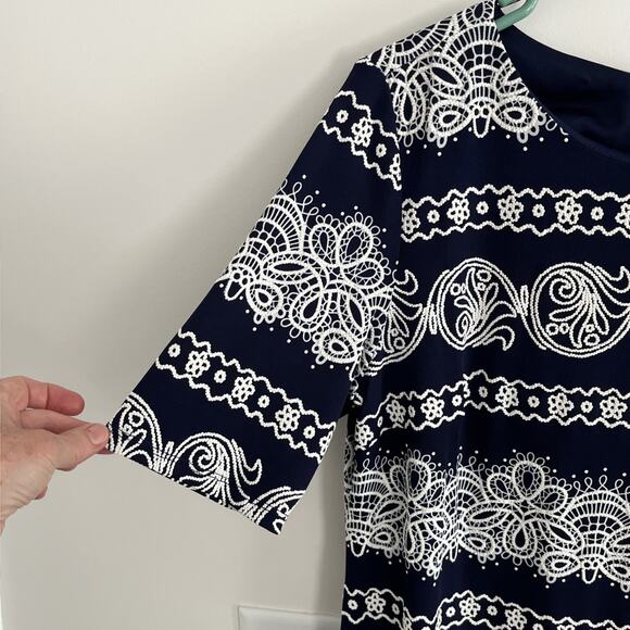 R&K Navy Blue & White Paisley Lace Print Dress Women’s Size 14 Short Sleeve NWT - Picture 5 of 15